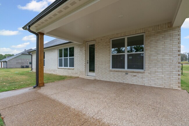 9884 Cypress Willow Cove, Olive Branch, MS 38654 - photo 4