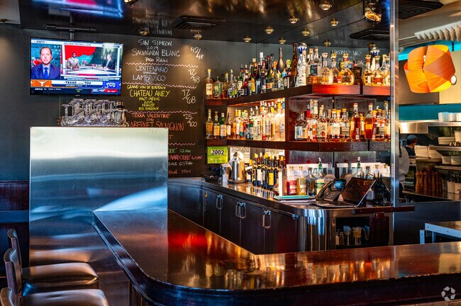 Beverly Hills Grill has served the community with American-style food since 1988.