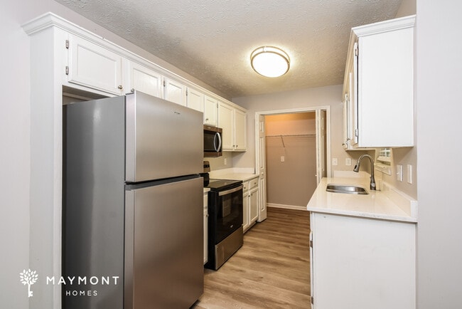 329 Hillcrest Ln, Canton, GA 30115 - photo 7