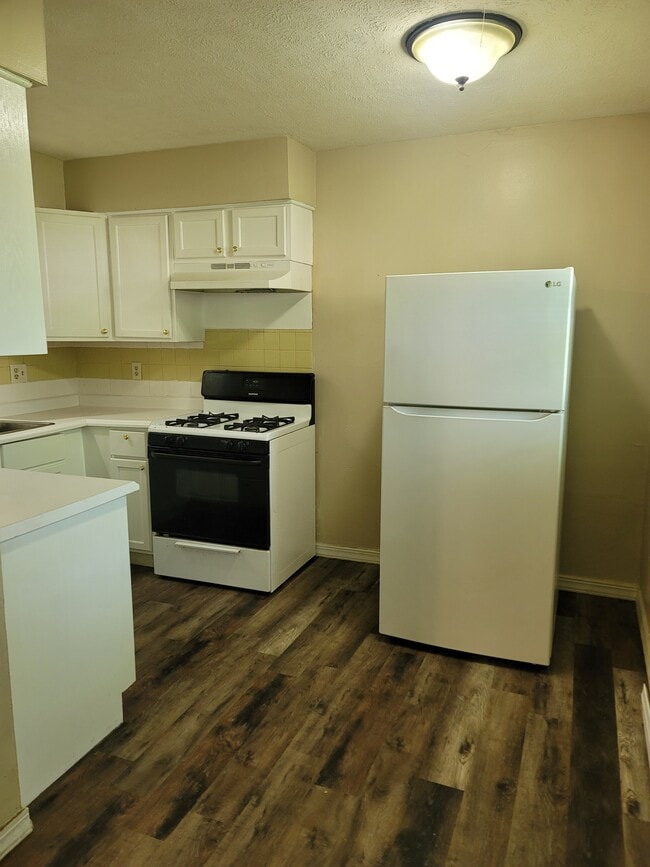 105 College Park Ct unit 4, Normal, IL 61761 - photo 2