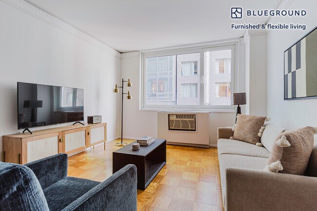 La Premier Apartments unit FL10-ID1585, New York, NY 10019 - photo 4