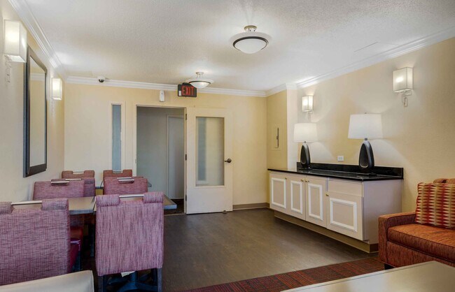 52 4th Ave, Waltham, MA 02451 - photo 7