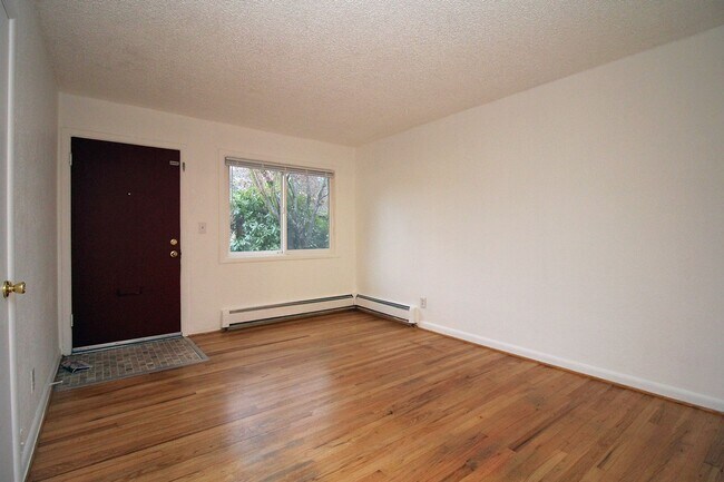 1902-1910-1910 N Kilpatrick St unit 1904, Portland, OR 97217 - photo 4