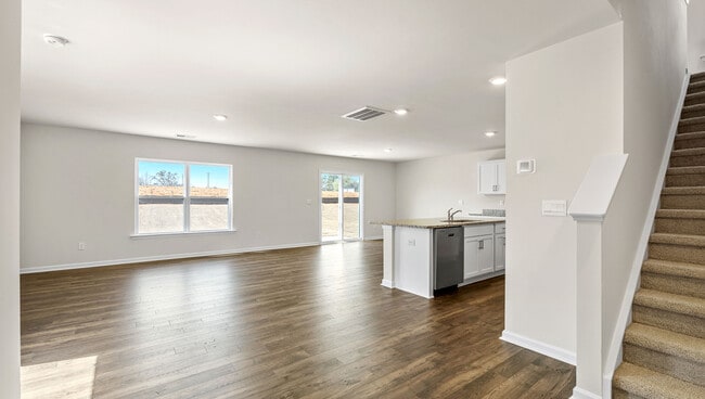 1005 Yearling Way unit 36209166, Roebuck, SC 29376 - photo 7