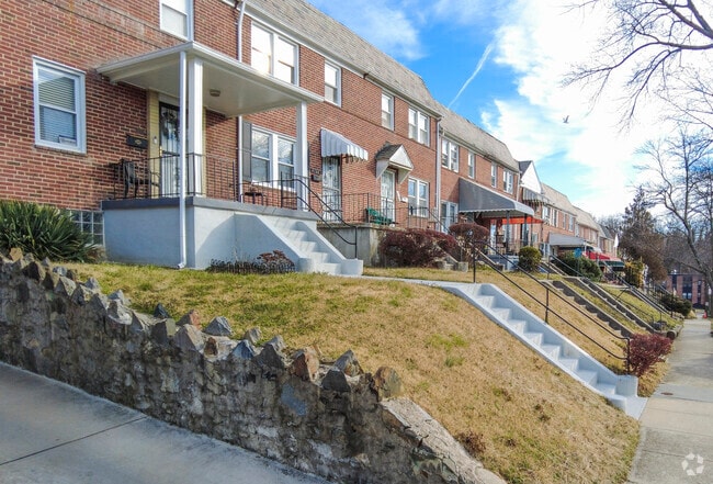 Small sloped front yards are common in the Tremont neighborhood.