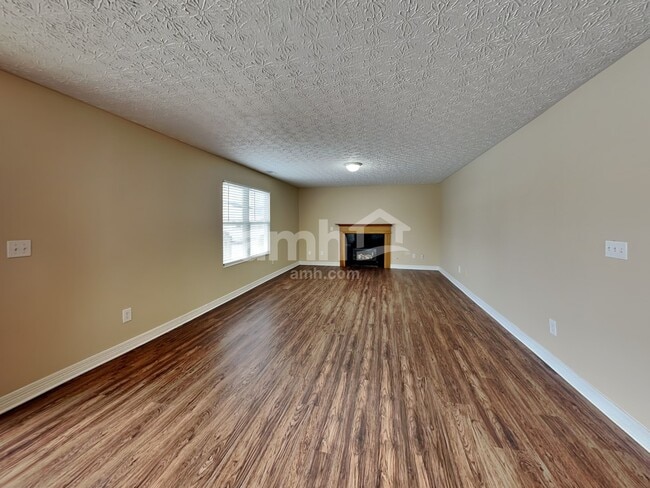 82 Richard Ave, South Bloomfield, OH 43103 - photo 5