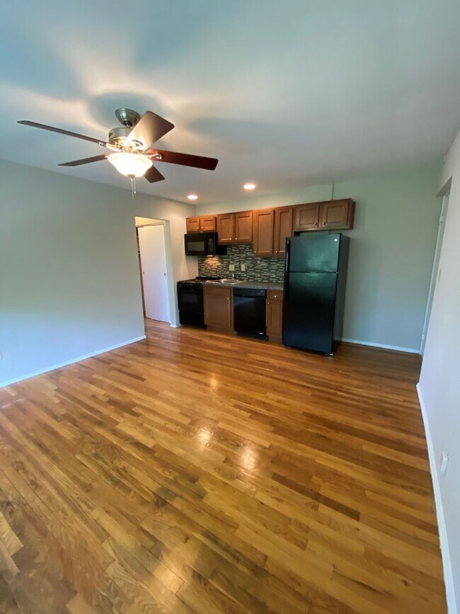 558 Lowell Ave Unit 558-08, Cincinnati, OH 45220