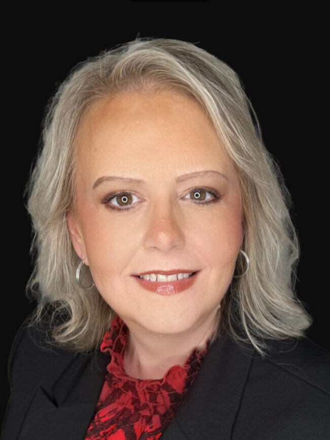 Lora McCarter