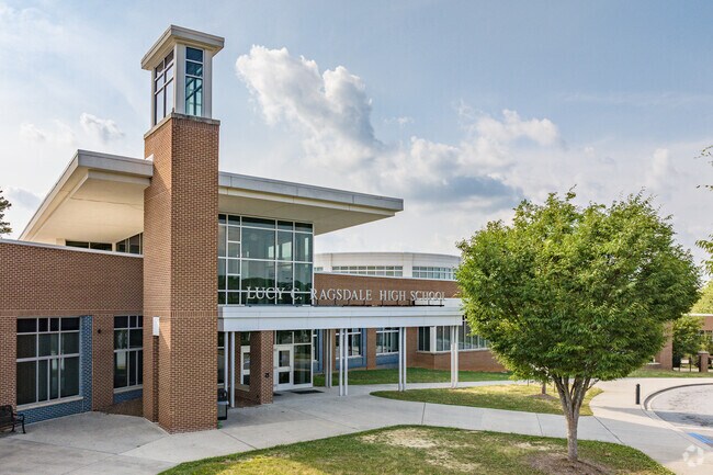 Ragsdale High School has a 16:1 teacher-to-student ratio.