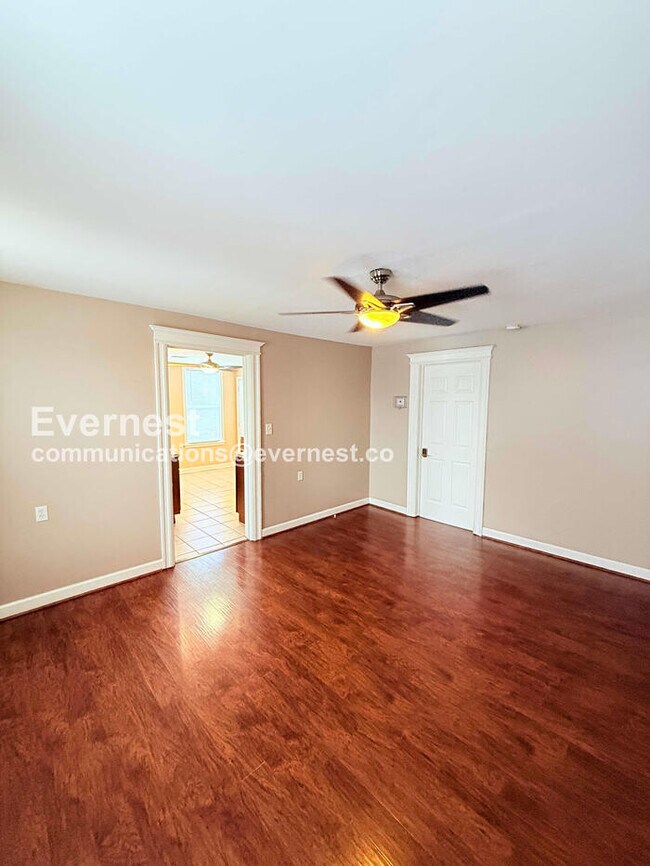 4443 Elmwood St unit 4447, Detroit, MI 48207 - photo 7