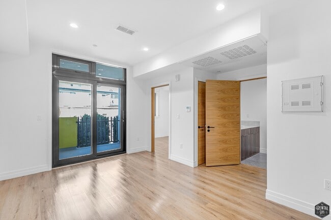 Citrine Hollywood, Los Angeles, CA 90027 - photo 5