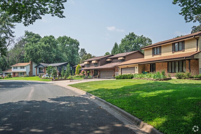 Riverwood ranch and split-level homes from the 1960s–70s priced between $300,000 and $375,000.
