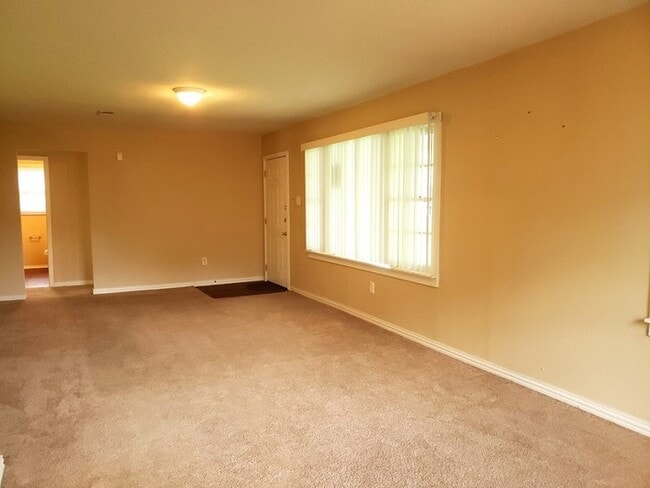 3758 Denton Hwy, North Richland Hills, TX 76117 - photo 4