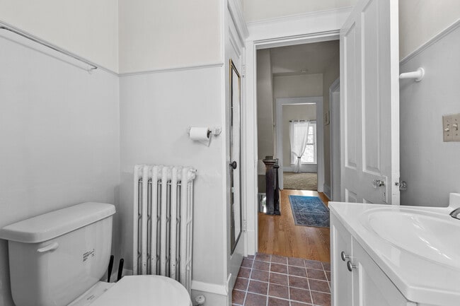 601 S Walnut St unit Historical Haven, Appleton, WI 54911 - photo 3