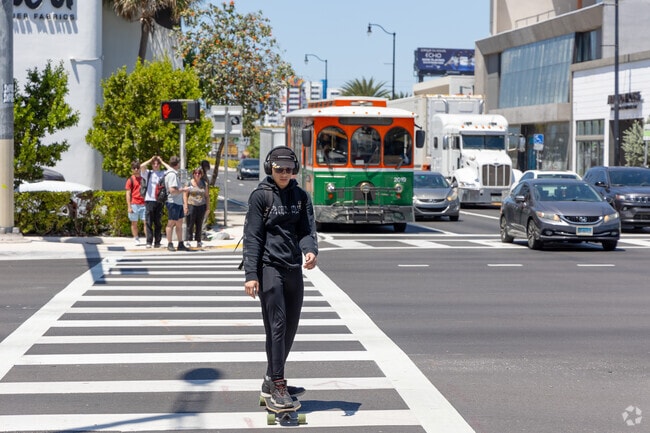 Midtown is well served by public transport due to its central location.