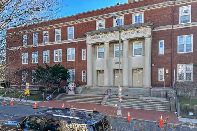 The School Without Walls at Francis Stevens covers grades K-8 for Downtown DC students.