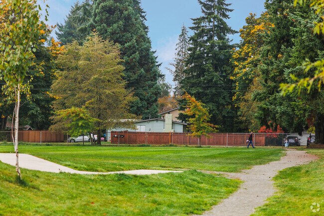 Walking trails line the parks in Esperance.