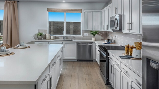 1576 Mendenhall Ave, Manteca, CA 95337 - photo 3