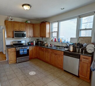 68 Chester St Unit 2, Newton, MA 02461