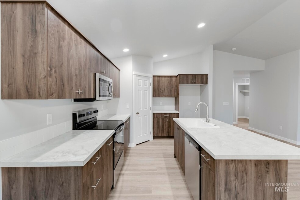 3750 E Jamestown Dr, Nampa, ID 83686 - photo 1