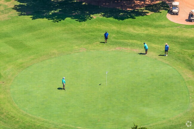 Trosper Golf Course near Valley Brook-Crossroads allows golf lovers to enjoy their time there.