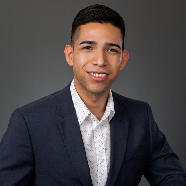 Agent Photo