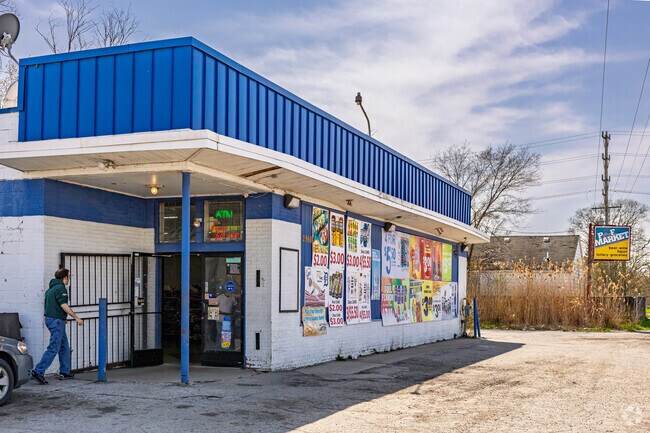 G&H Market is a homegrown local store where many Northeast shoppers know the friendly owner.