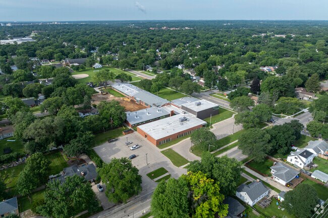 West View Elementary School serves grades K-5.