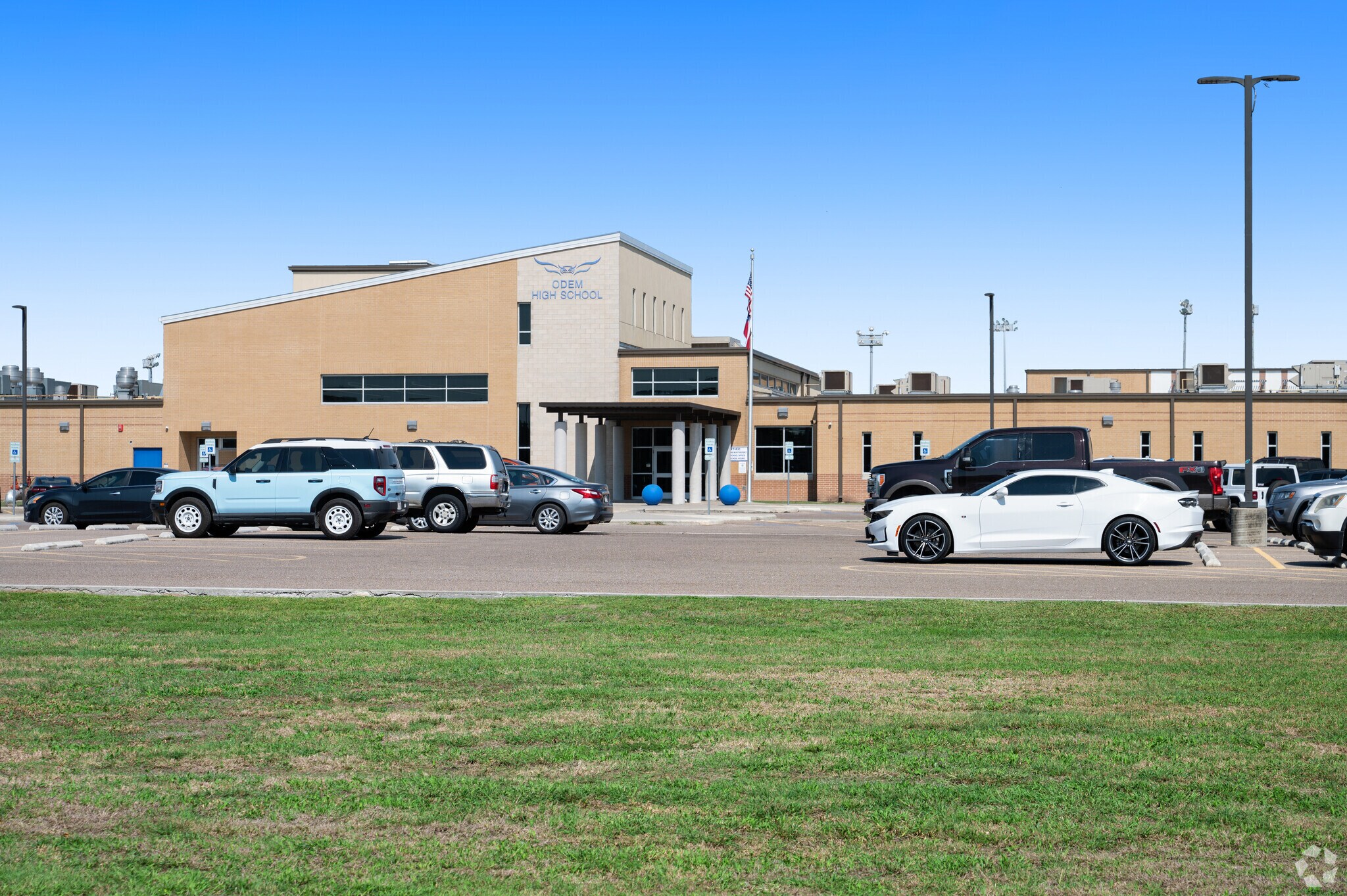 103 Meadowbrook Dr, Odem, TX 78370