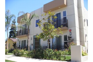 14206 Riverside Dr Unit 102, Los Angeles, CA 91423