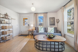 401 SE C St Unit ID1221940P, Bentonville, AR 72712