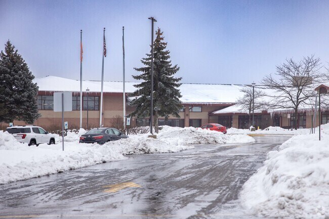 Thompson Elementary School is conveniently placed in the heart of Lake Villa.