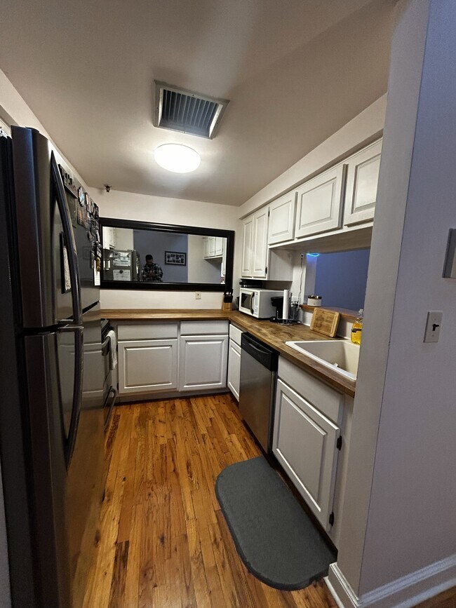 134 Washington St unit 401, Norwalk, CT 06854 - photo 6