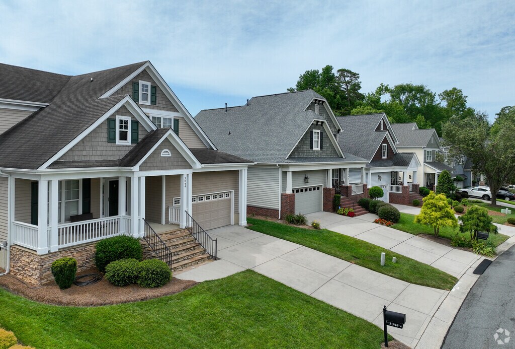 About Prosperity Church Road Schools, Demographics, Things to Do