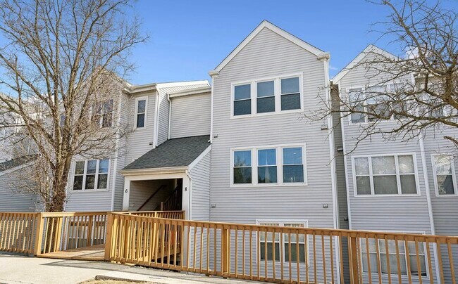 8 Deer Run Ct unit B, Halethorpe, MD 21227 - photo 3