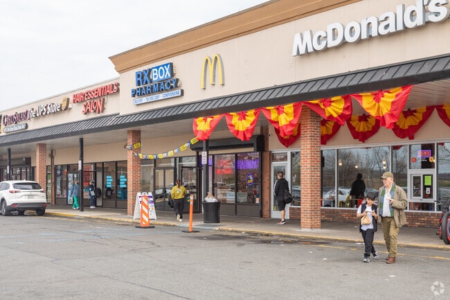 Greenridge Plaza has a great variety of stores in Eltingville.