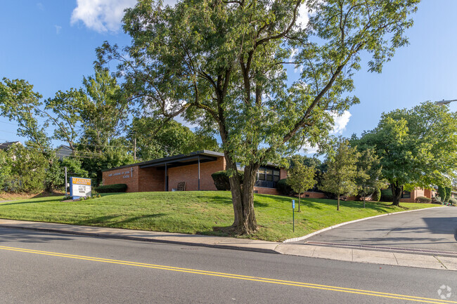 St Catherine Of Siena School is a Private Pre-K, Elementary & Middle School in Cedar Grove, NJ.