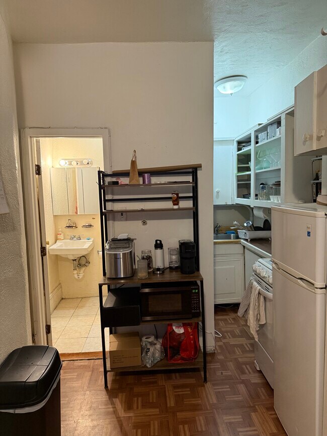 30 Anderson St unit 2, Boston, MA 02114 - photo 6