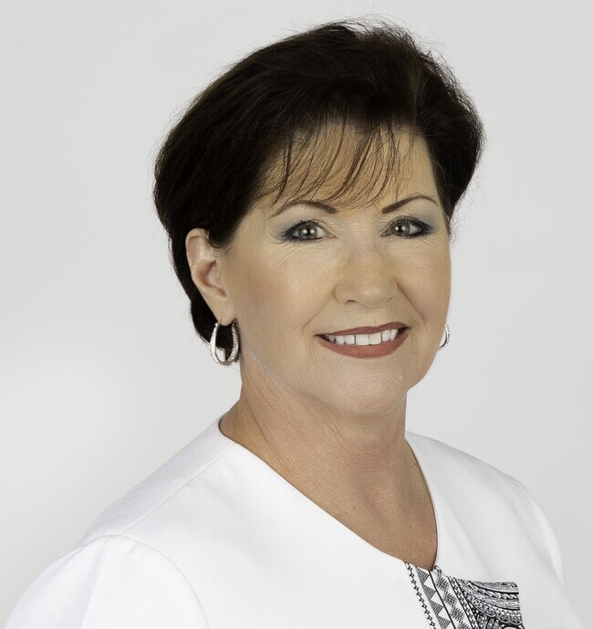 Laura Ginn