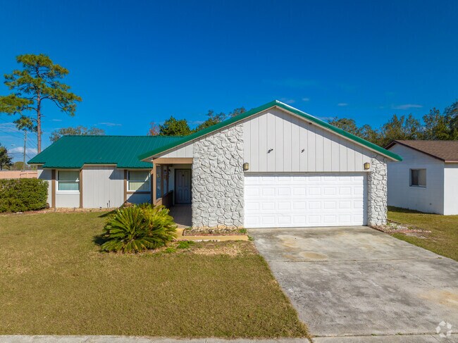 Single-family ranch-style homes are common throughout the University neighborhood.