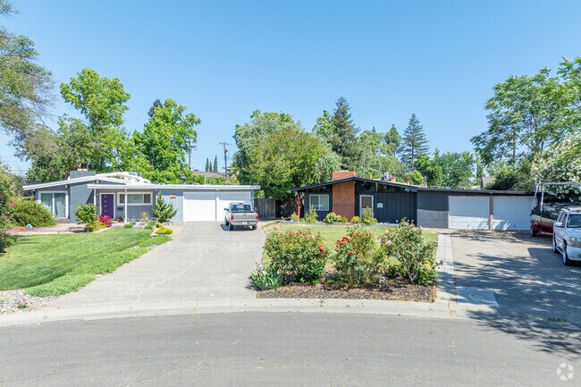 Mid-century modern homes can be found in Mira Loma.