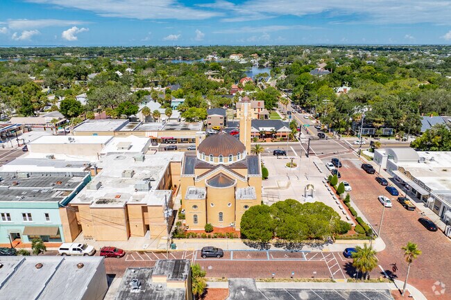 St. Nicholas Greek Orthodox Parochial has rich classic architecture.