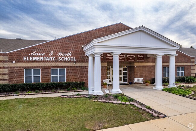 Alma Elementary setting the tone for excellence of the youth of Heron Bay.