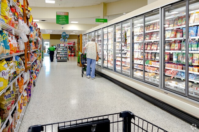 Shop the many great grocery items at the nearby Lake Wales Publix.