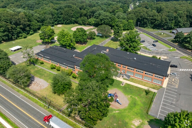 The Chapman School is located at 38 Country Club Road in Cheshire, CT.