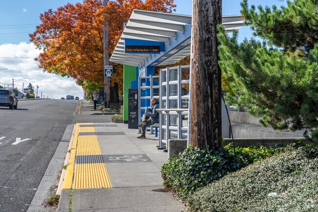 Community Transit connects Lake Stickney to Everett and Seattle.