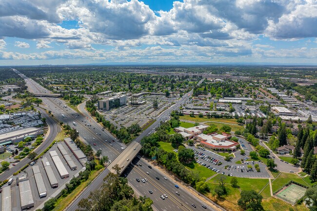 Interstate 80 is how residents of cresthaven travel to Sacramento.