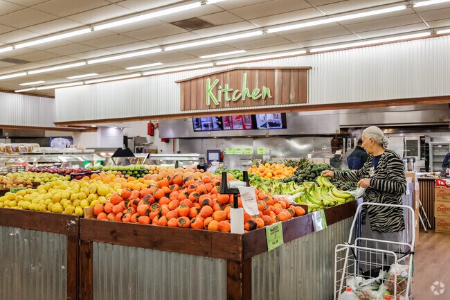 Harvest International Market brings fresh, diverse ingredients to El Cajon’s community.