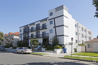 7228 Amigo Ave, Reseda, CA 91335