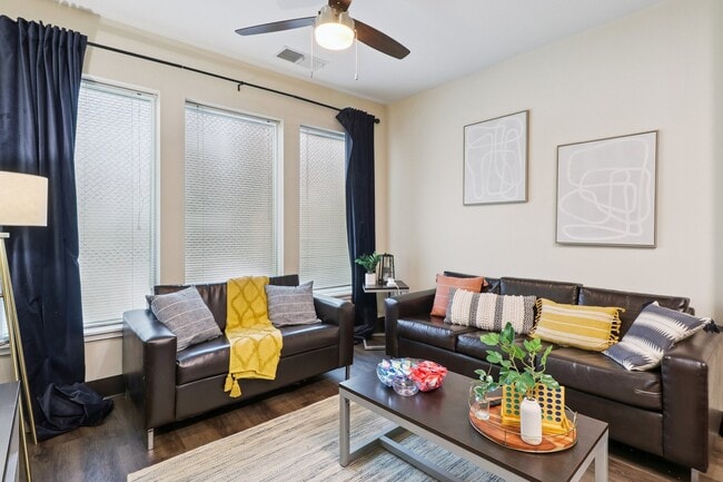 The Hue, Savannah, GA 31401 - photo 4